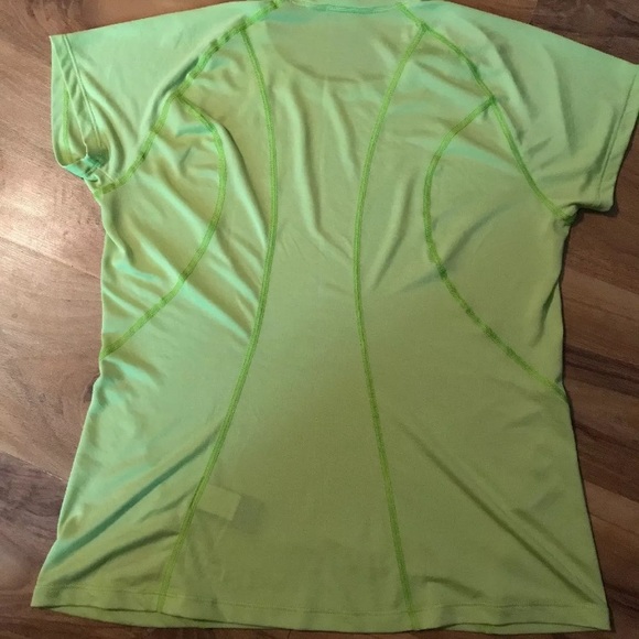 The North Face Shirt - Picture 2 of 3